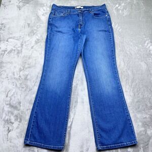 Levi's 515 Boot Cut Jeans Women's Size 12M‎ Fits 33" Medium Wash Classic Denim
